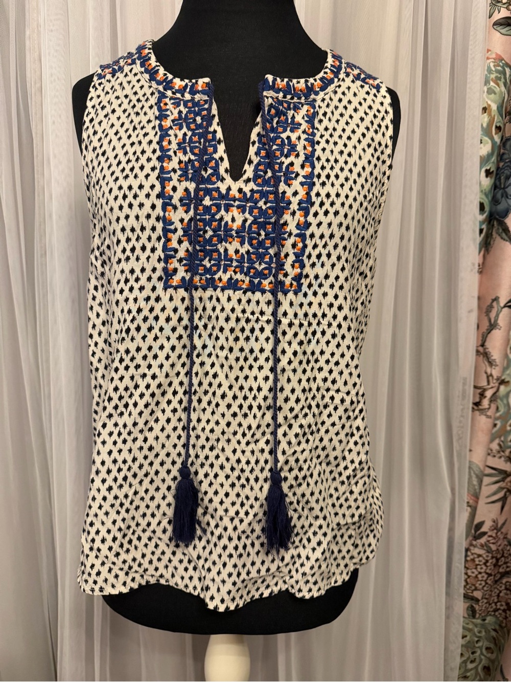 THML Embroidered Boho Sleeveless Tassel Blouse – Size Small